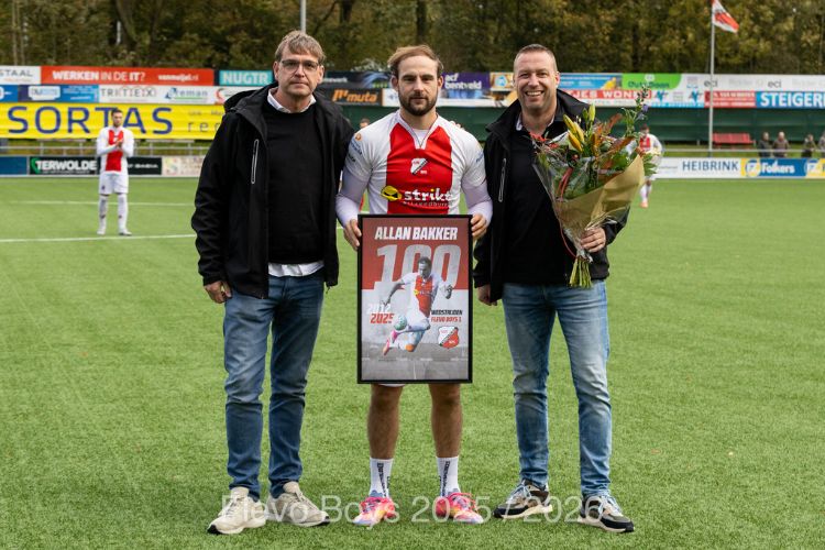 100 𝗪𝗲𝗱𝘀𝘁𝗿𝗶𝗷𝗱𝗲𝗻 𝘃𝗼𝗼𝗿 𝗔𝗹𝗹𝗮𝗻 𝗕𝗮𝗸𝗸𝗲𝗿!