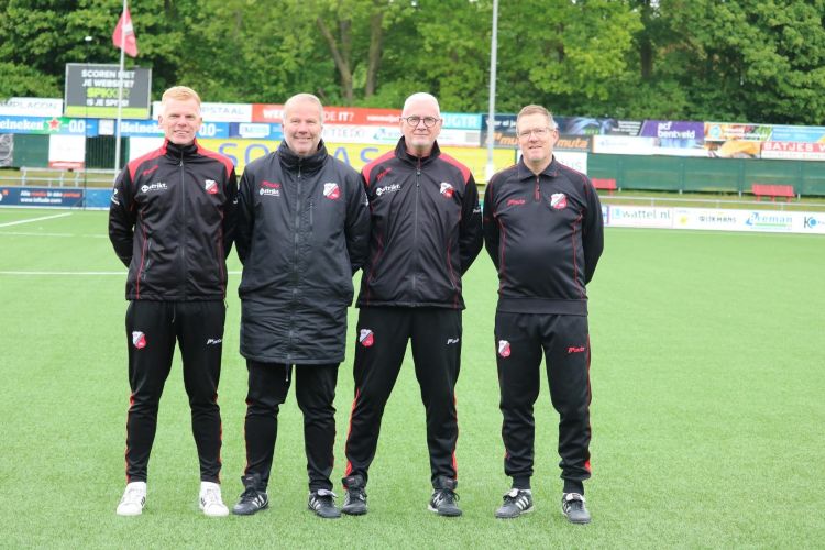 Warm afscheid voor staf van Flevo Boys 2